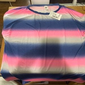 See in love top size large